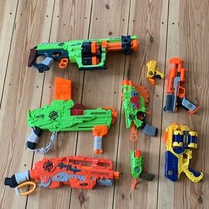 Bundle x-shot Zombie Strike Nerf Guns Scravenger Revreaper Doominator Crosscut